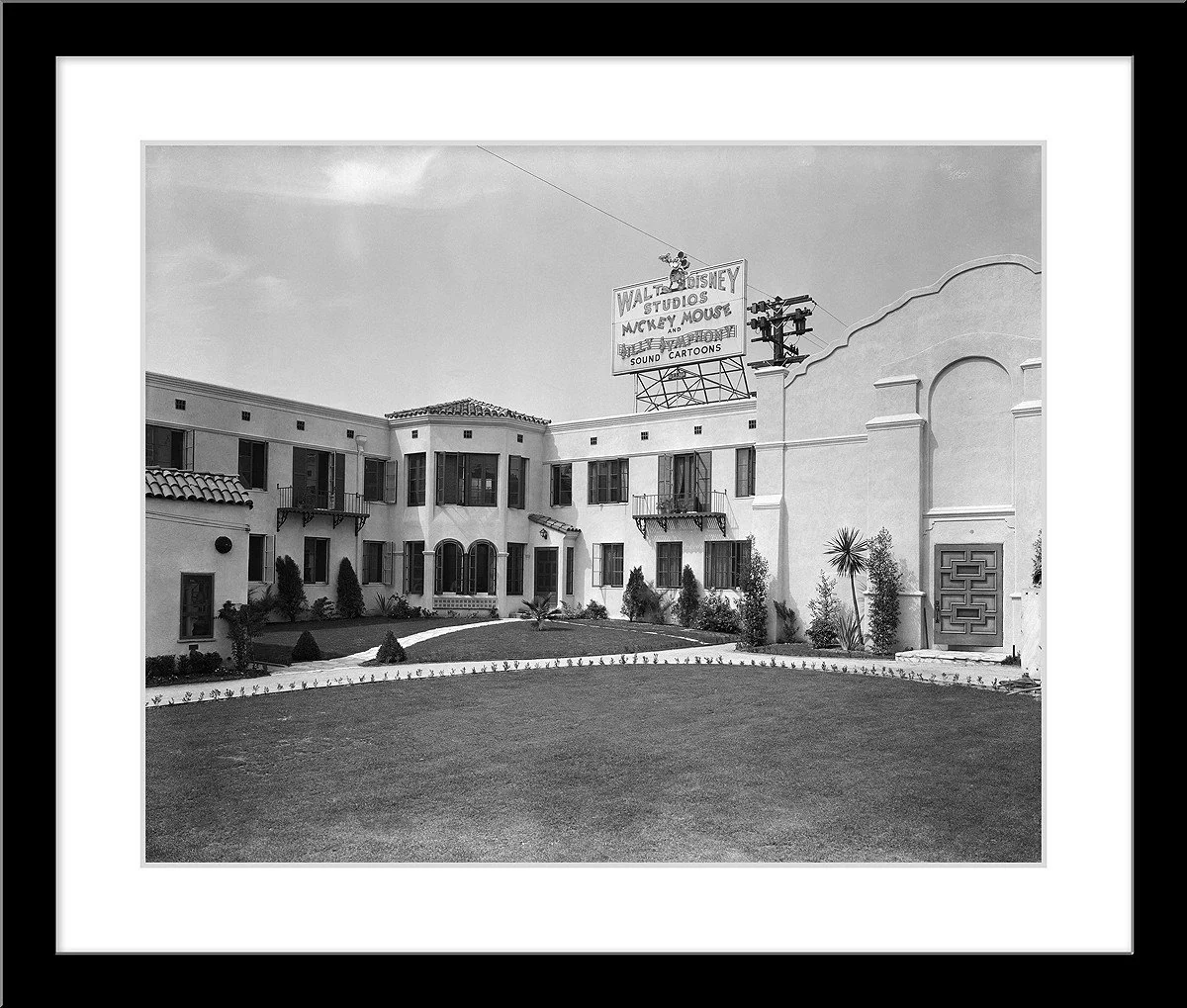 "Hyperion Studios Courtyard" from Disney Photo Archives - Image 6